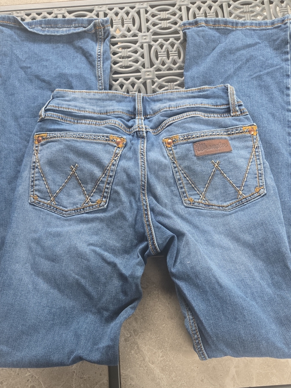 Wrangler Light Blue Denim Jeans with Back Pocket 'W' Stitch 5x32 Boot Cut